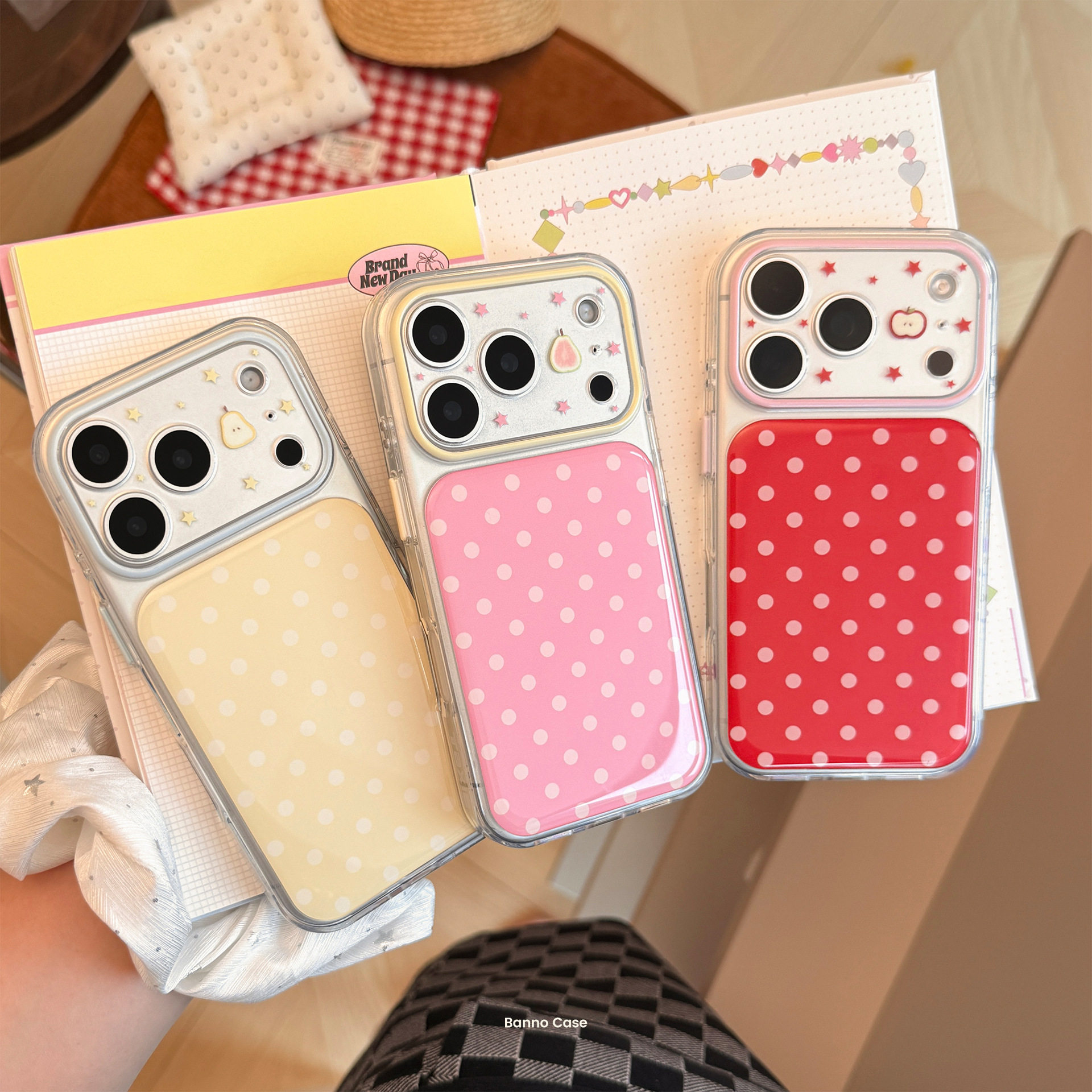 清新撞色波点iPhone17滴胶水果
