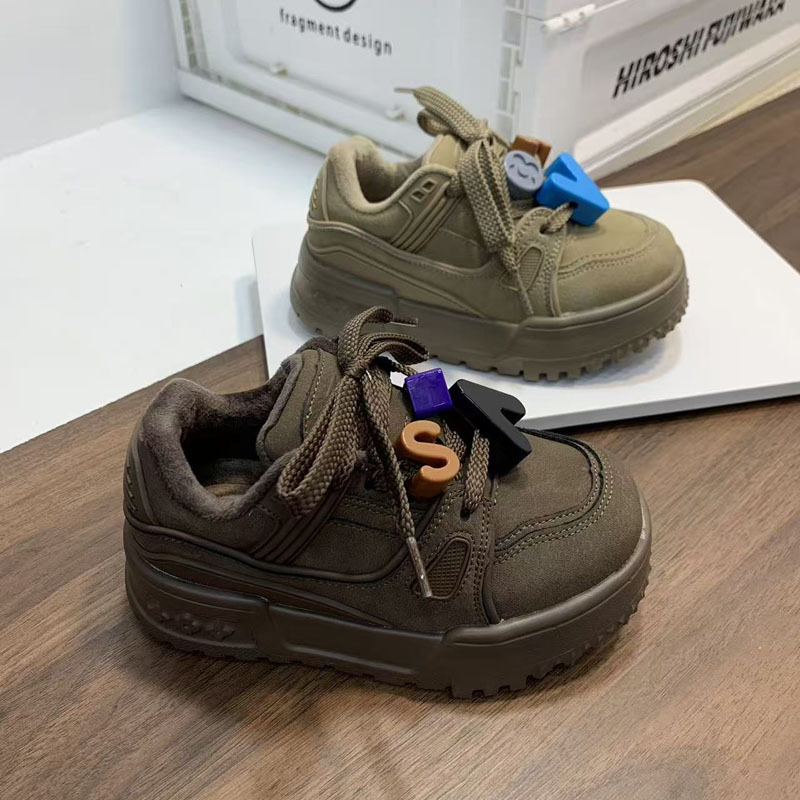 2025冬季新款儿童鞋女童加绒保暖鞋中大童时尚休闲板鞋二棉鞋潮