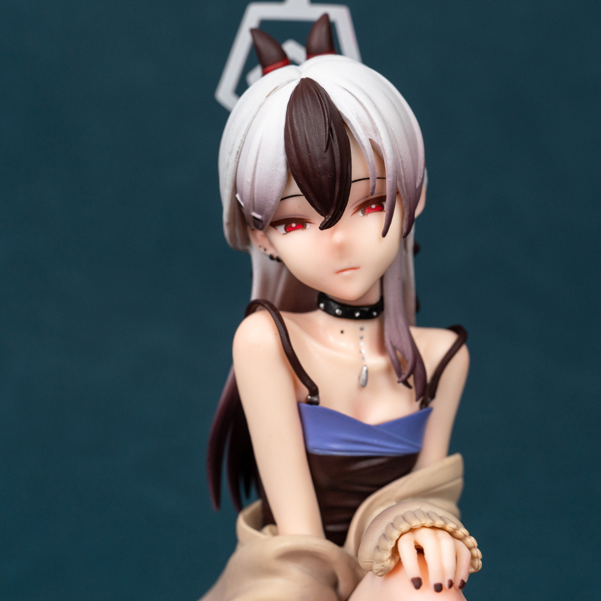 碧蓝档案坐姿鬼方佳子礼服手gk美少女动漫二次元游戏模型摆件