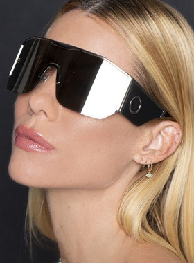 欧美模特Y2K千禧一体半框骑行太阳镜女个性大框运动防风墨镜跨境