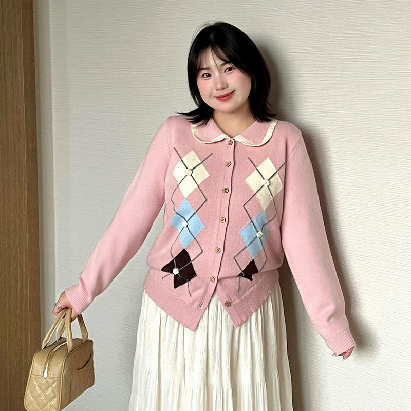 乃粒25172胖mm娃娃领菱格龄针织衫2026冬新大码学院风外套女上衣