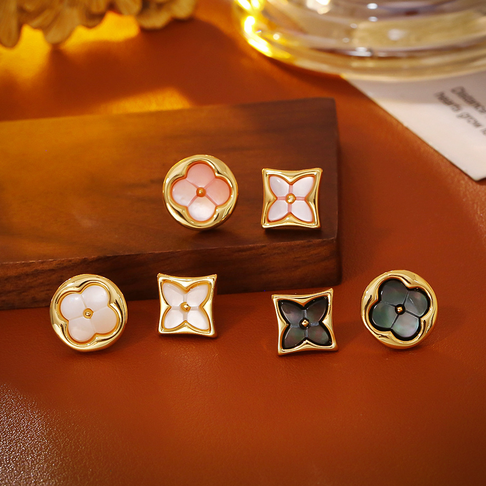 贝母四叶草耳钉轻奢级感时尚精致不对称耳饰名媛风耳环