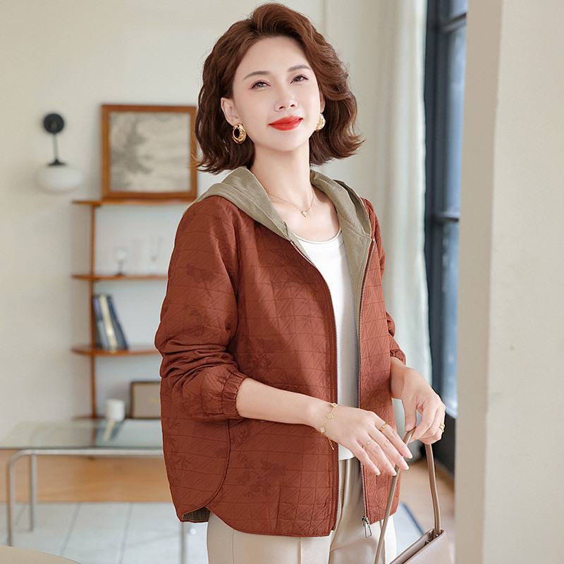 时尚妈妈春装外套短款中年女装连帽上衣中老年人春秋开衫