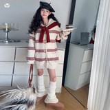 女童秋冬加厚韩版条纹长款连帽针织开衫裙重大童春秋披肩毛衣外套，童装毛衣，祺儿童装