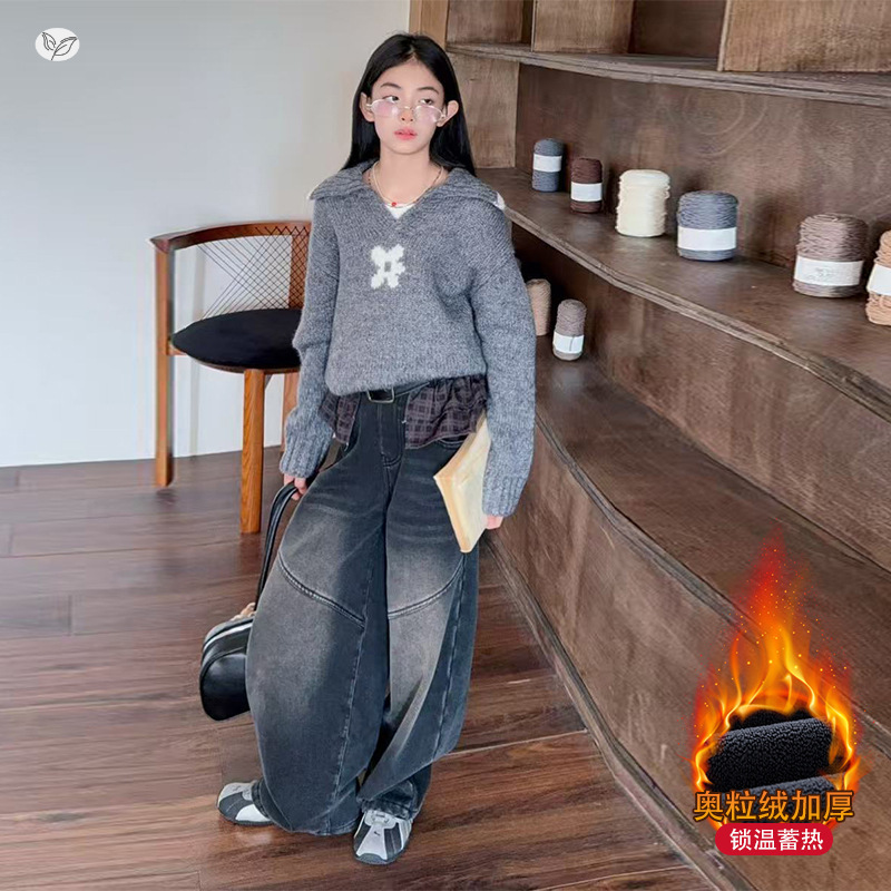 女童2025年秋冬季新款花朵毛衣加绒牛仔裤套装女大童加厚保暖时髦，童装休闲套装，祺儿童装