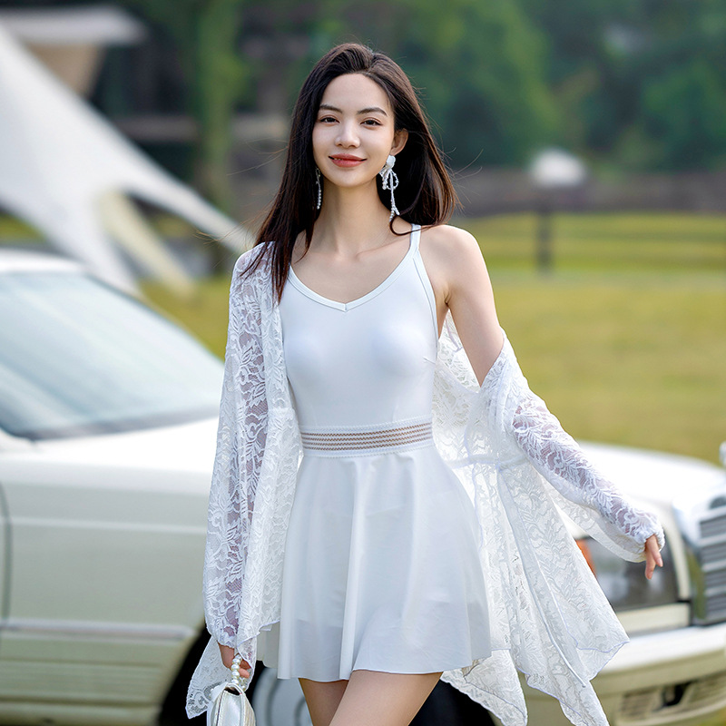 温泉泳衣女保守新款蕾丝罩衫套装遮肚显瘦两件套女士连体泳装仙气
