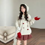 奶白毛衣+红格子裙