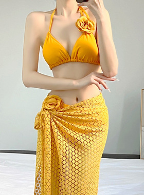 性感泰国姜黄色花朵分体比基尼性感显瘦海岛度假小众三件套泳衣