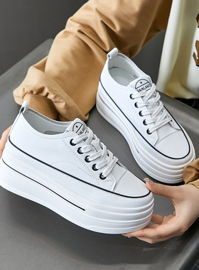 优质时尚厚底内增高小白鞋女2026春夏新款真皮松糕跟白色休闲板鞋