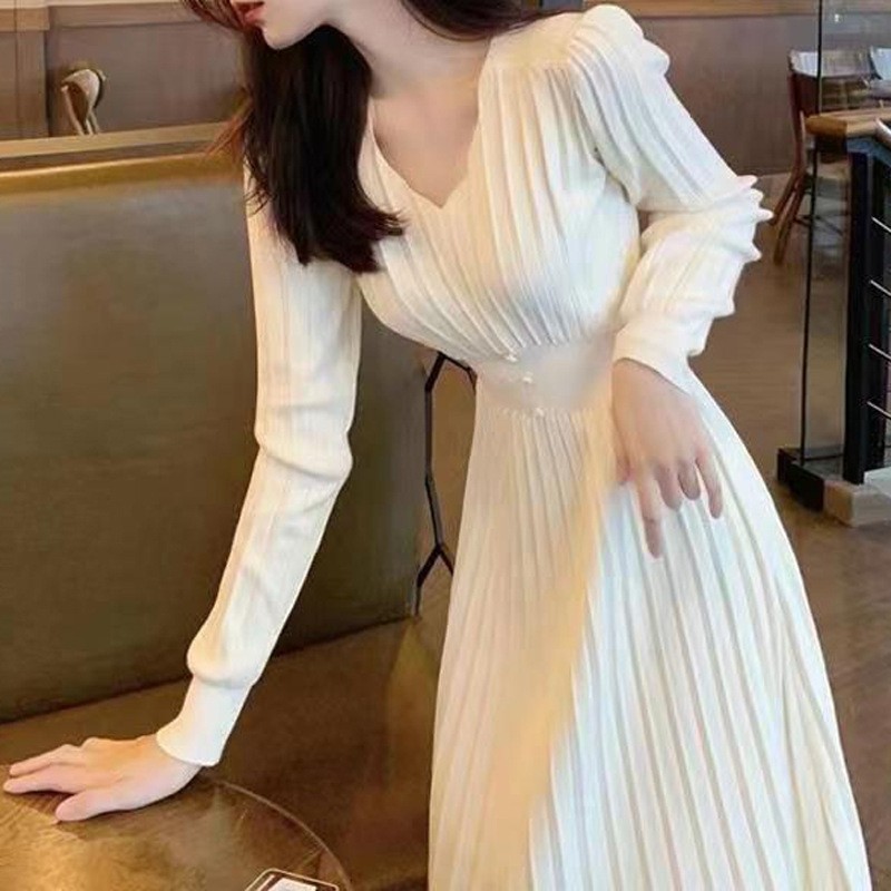 2025韩版秋冬新款气质腰连衣裙V领套头女纯色长款针织毛衣A字裙