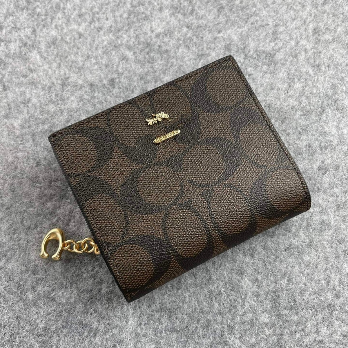 跨境经典复古拉链女士钱包短款零钱包小卡包简约多功能两折钱夹