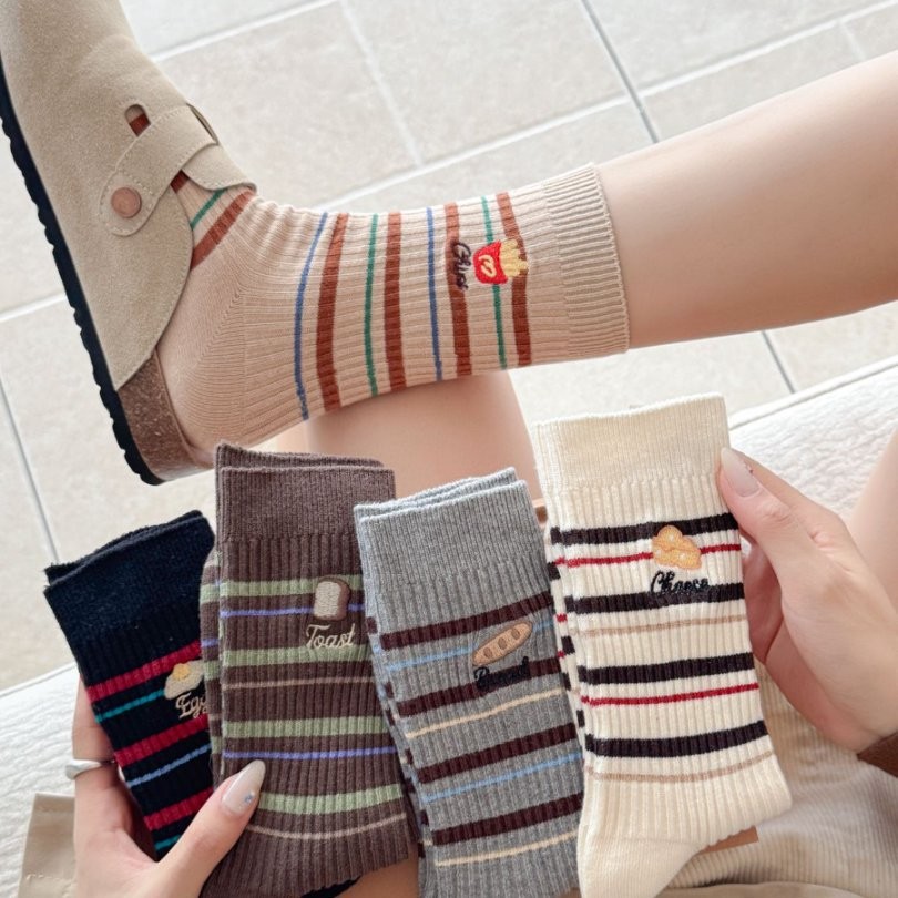 秋冬新款袜子女中筒袜趣味刺绣条纹女袜韩系ins潮初秋休闲袜