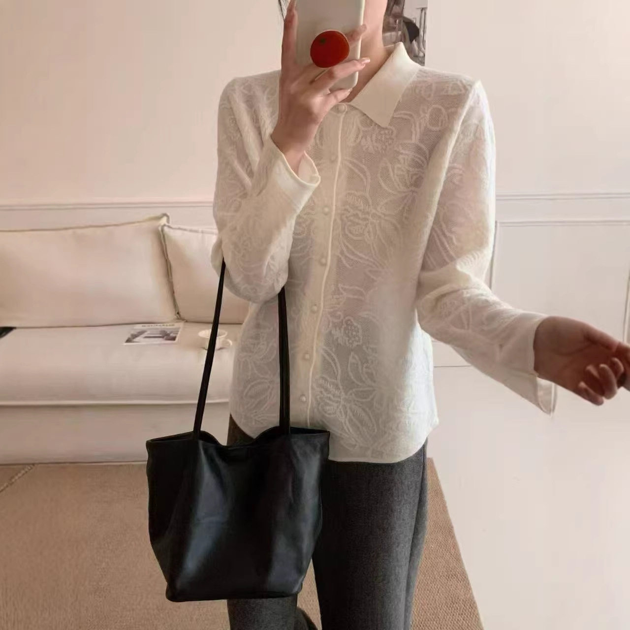 2026春秋新款欧洲站提花翻领珍珠扣针织开衫女宽松气质衬衫,女装/女士精品,毛针织衫,淘宝优惠券,粉丝福利购,淘宝优惠卷