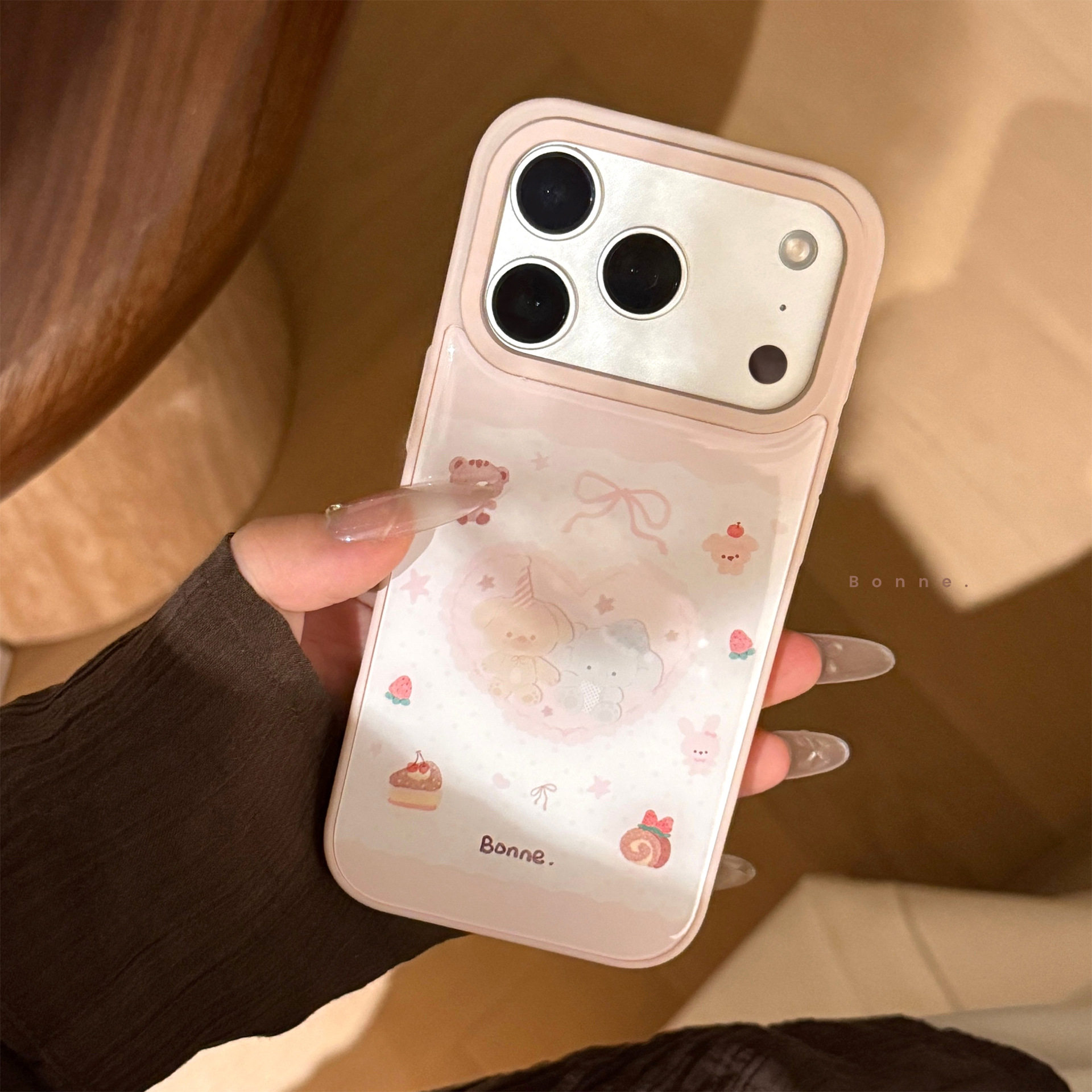少女粉嫩小动物iPhone17滴胶甜美