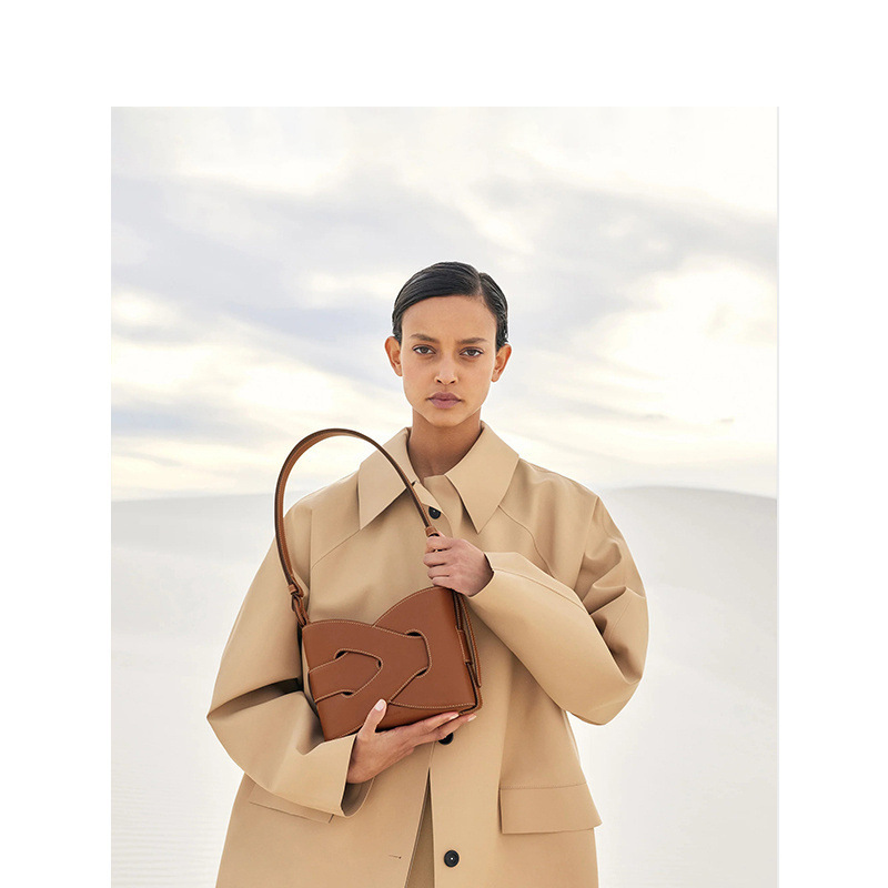 PO法国小众2024新款牛皮镂空腋下包时尚小众设计编织包手提包时尚