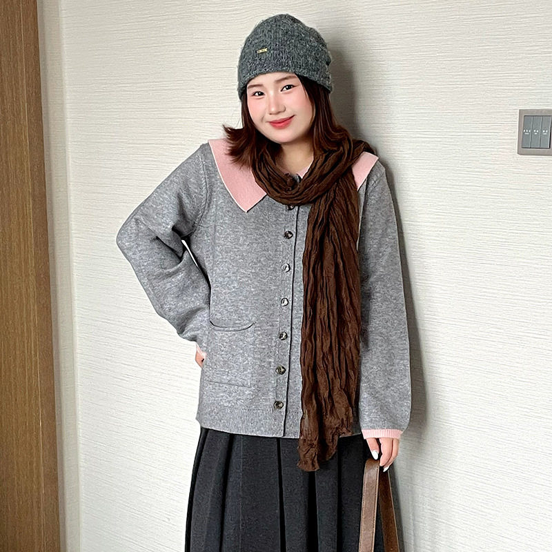 乃粒25316胖mm娃娃领撞色甜美针织开衫2026冬宽松遮肉外搭女上衣