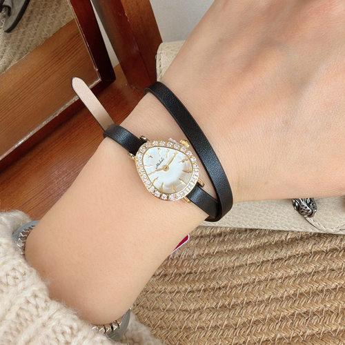 新款女表米莉莎小金表时尚女