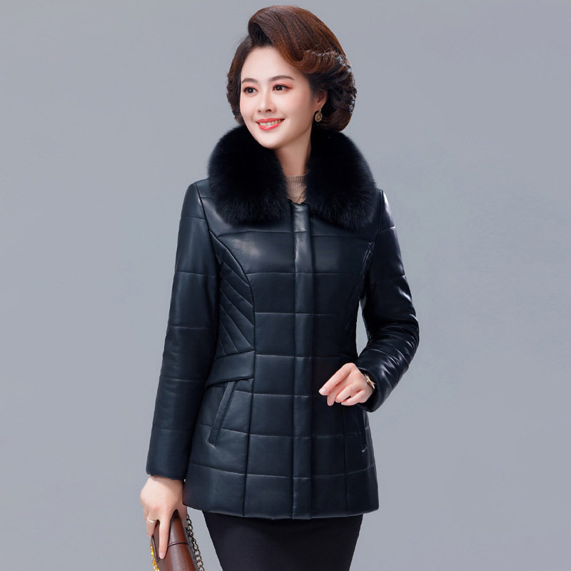 中老年女装海宁皮衣女冬中年妈妈棉衣/棉服