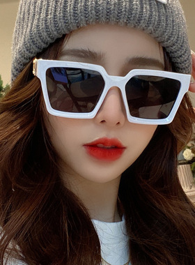 跨境方形大框墨镜女2024新款外贸防紫外线眼镜复古个性粗太阳镜