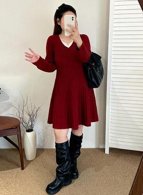 23325大码女装拼接v领花边针织裙气质连衣裙2025冬胖mm毛衣裙正品