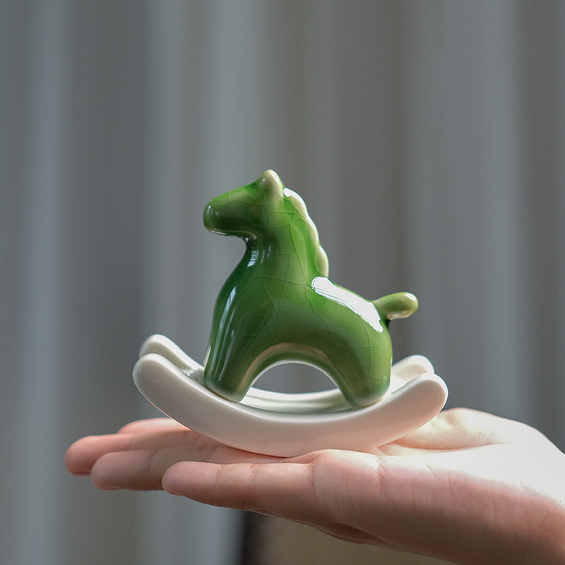 陶瓷绿马茶宠摆件精品 创意摇摇小马家居摆件 客厅书房家居装饰品,餐饮具,茶宠摆件,淘宝优惠券,粉丝福利购,淘宝优惠卷