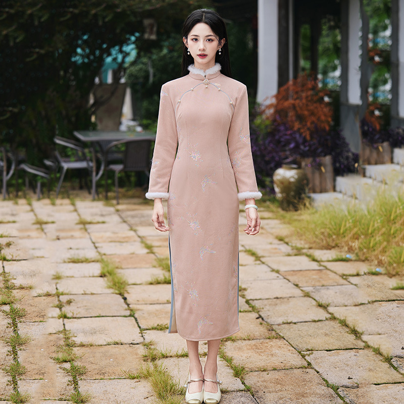 粉色加绒加厚冬装国风新中式长款长袖改良旗袍年轻款女复古秋冬季
