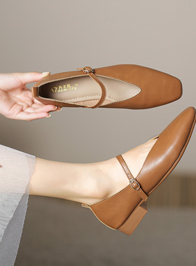 33-43码浅口玛丽珍真皮复古搭扣低跟浅口平底低跟韩版一字带单鞋
