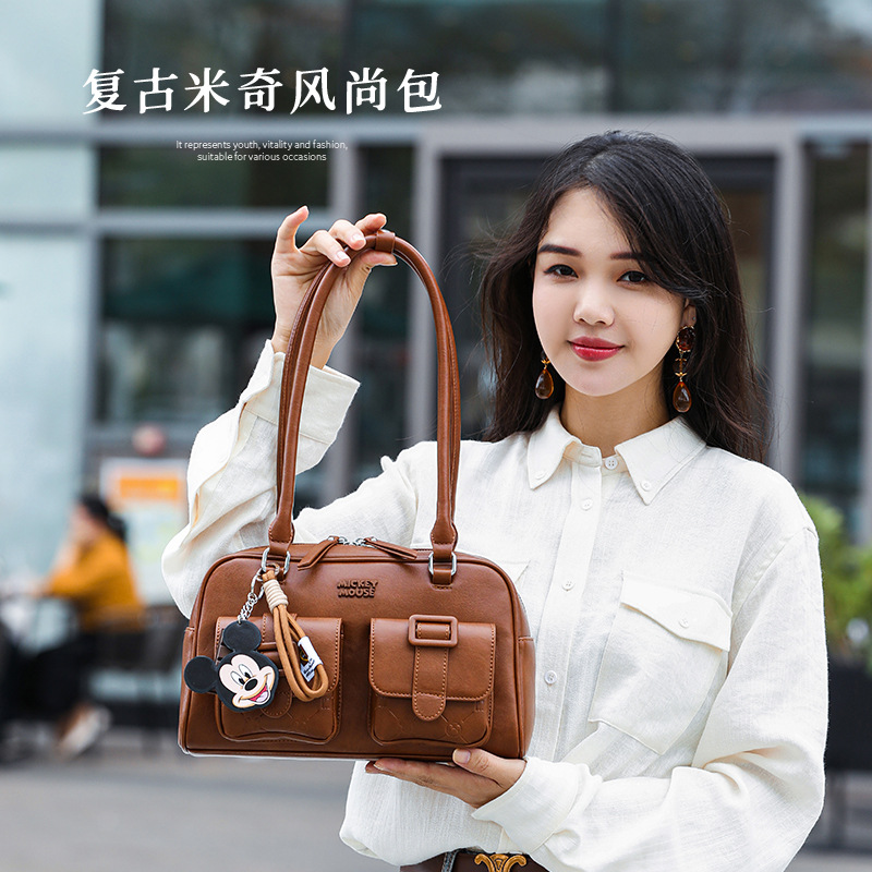 Disney迪士尼米奇联名女生大容量肩斜挎手提美拉德保龄球包包