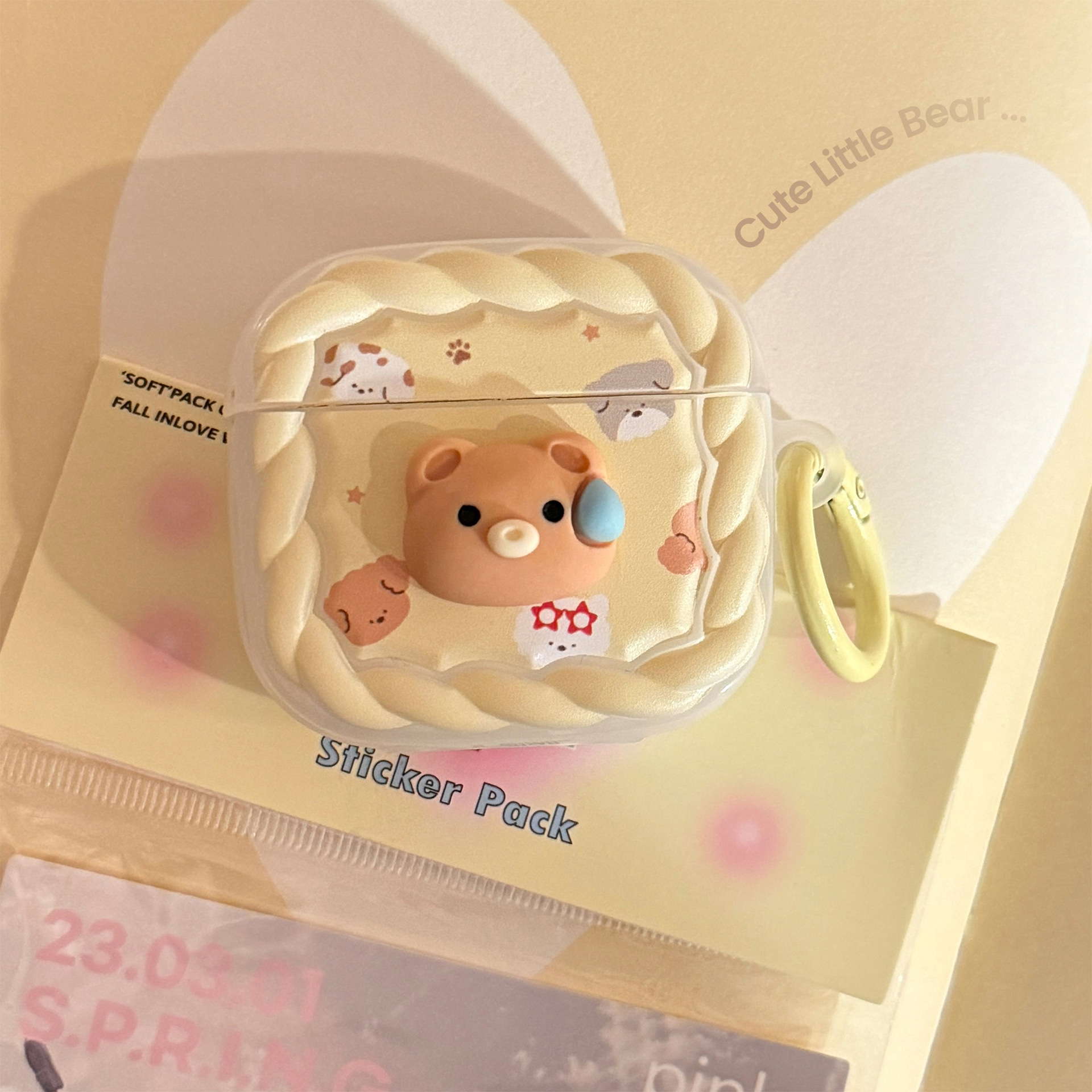 汗滴熊适用苹果AirPods保护套4蓝牙耳机1/2奶黄挂环Pro 2磨砂3