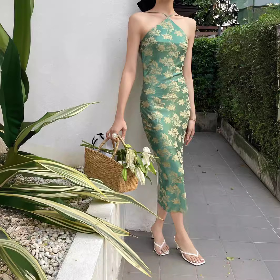 TZ3591旗袍挂脖连衣裙女夏季新款复古印花性感显瘦开叉包臀长裙