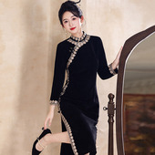 女复古妈妈冬季 旗袍2025新款 国风改良长袖 黑色雪尼尔加绒加厚冬装