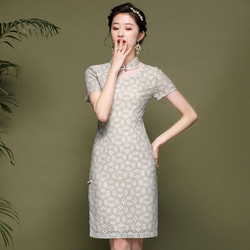 2023夏季新款中女装低开衩改良旗袍棉中国风立领抹茶绿蕾丝连衣裙