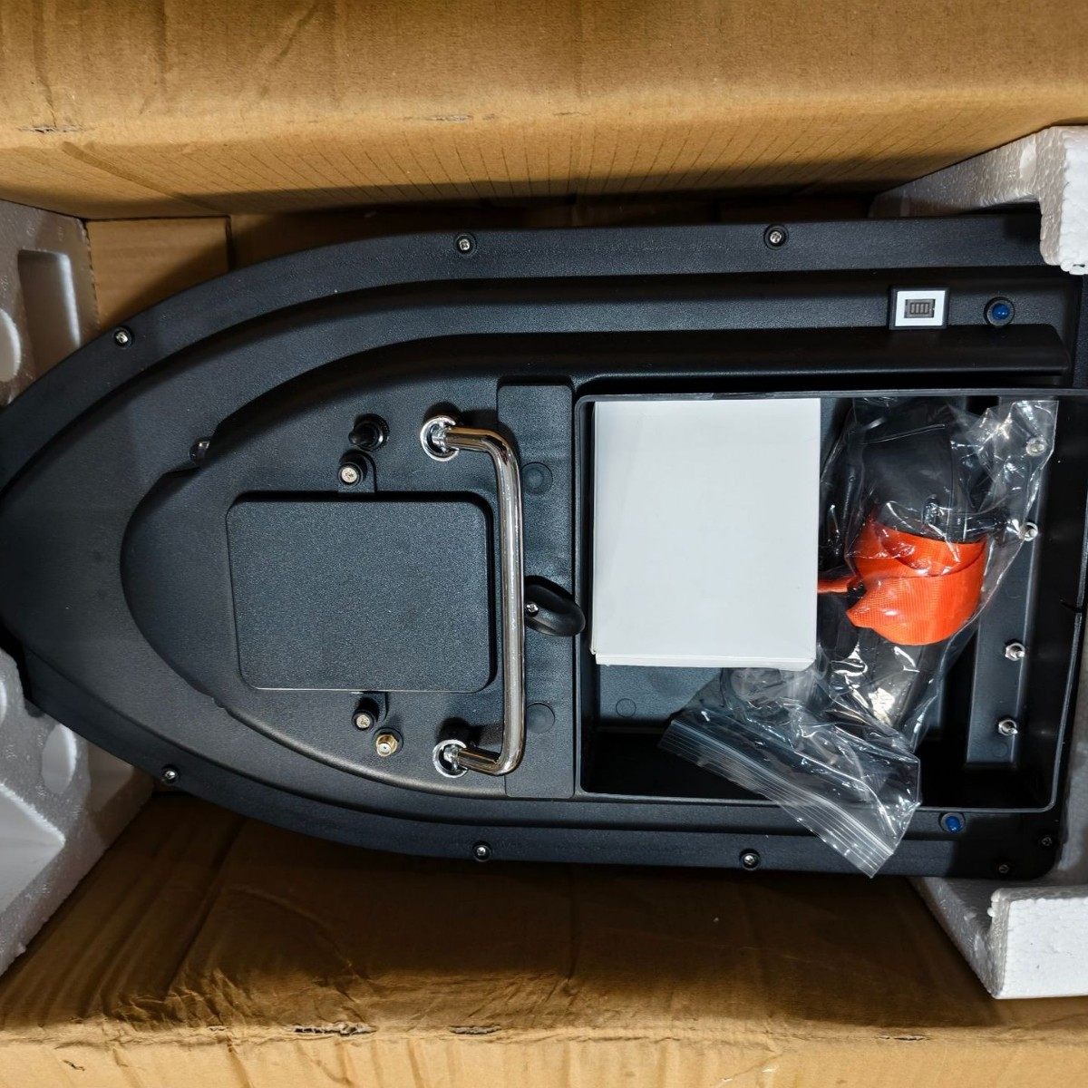 打窝船遥控船二手打窝船九成新95新一件打窝拖网多档调控送饵船,户外/登山/野营/旅行用品,打窝船,淘宝优惠券,粉丝福利购,淘宝优惠卷