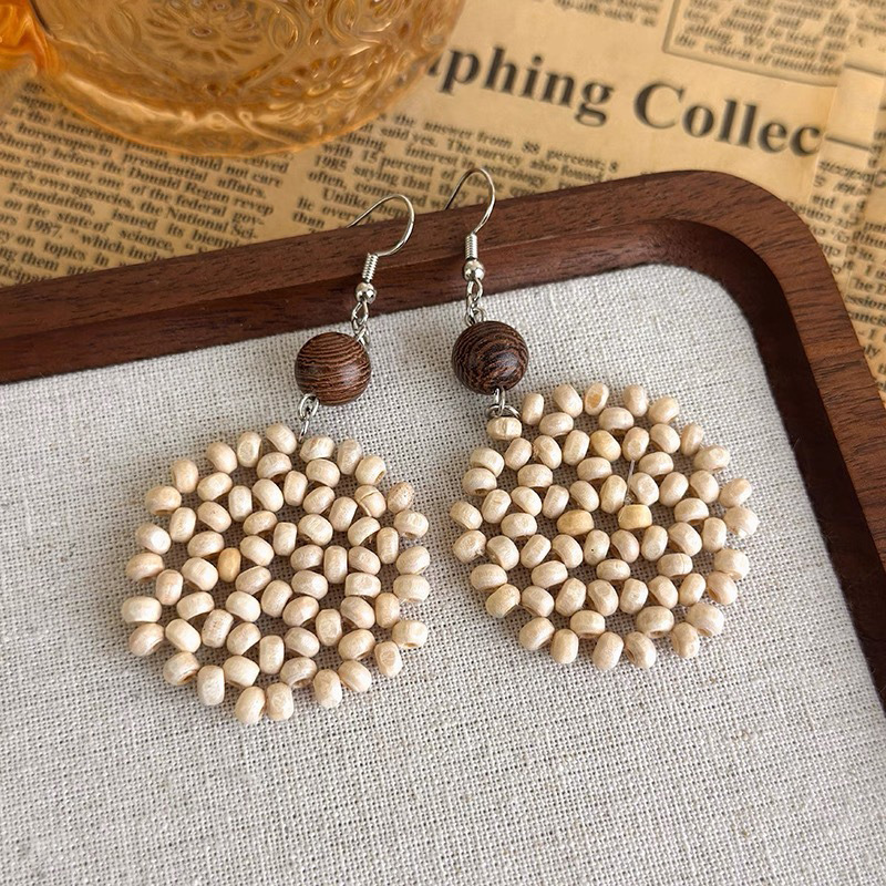 高级感串珠小众独特木质圆形耳环