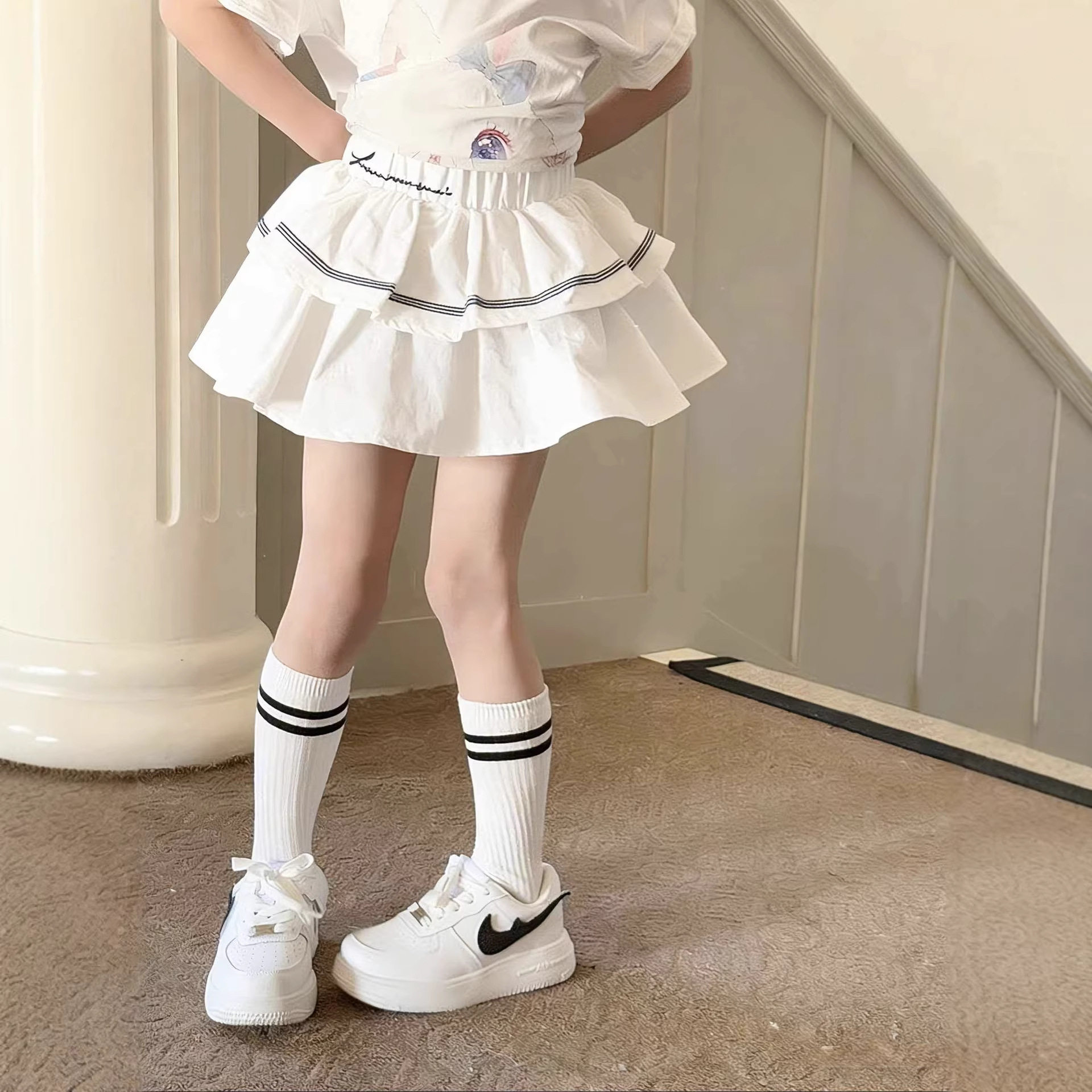 新款女童韩版超短时尚短裙儿童英文绣花短裙小女孩甜美蓬蓬半身裙