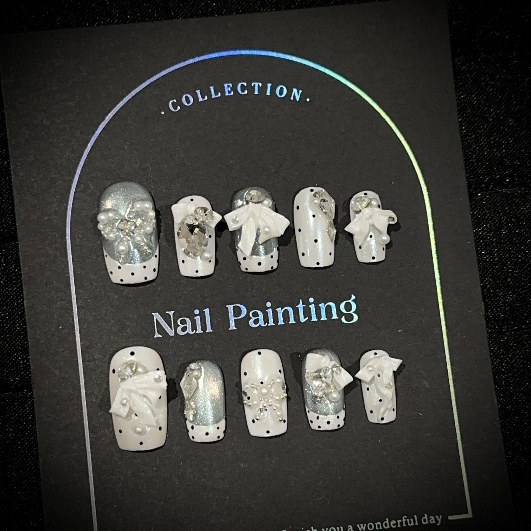 波点纯手工穿戴甲级感白色月光猫眼美甲片珍珠蝴蝶结假指甲贴片