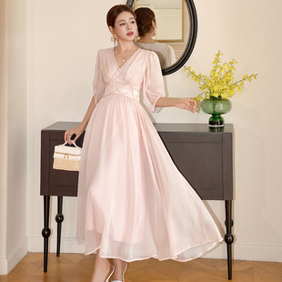 2025早秋新款 温柔风气质V领收腰飘逸不规则雪纺连衣裙45216 女装