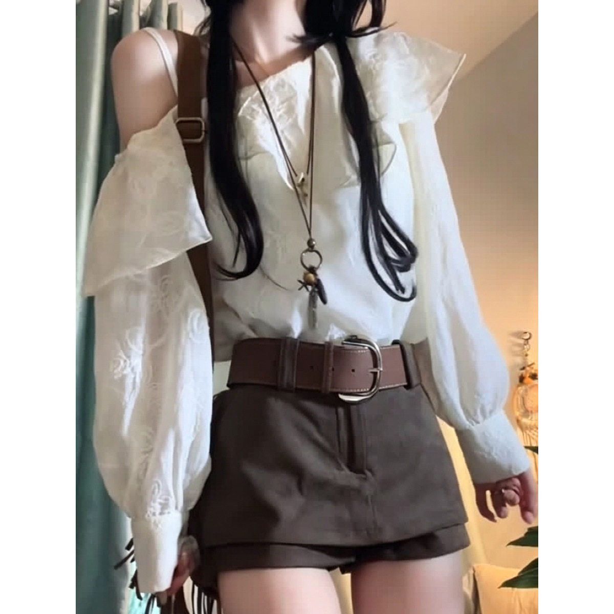 2026新款美式复古辣妹套装女荷叶边斜肩提花上衣腰咖色裙裤套装