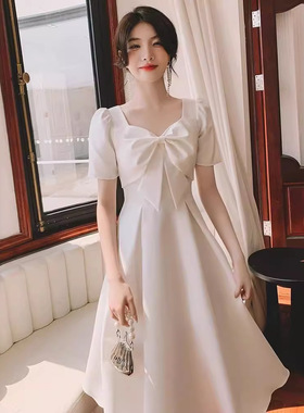 白色晚礼服裙女2025年领证登记小礼服订婚修身生日晚宴主持人礼服