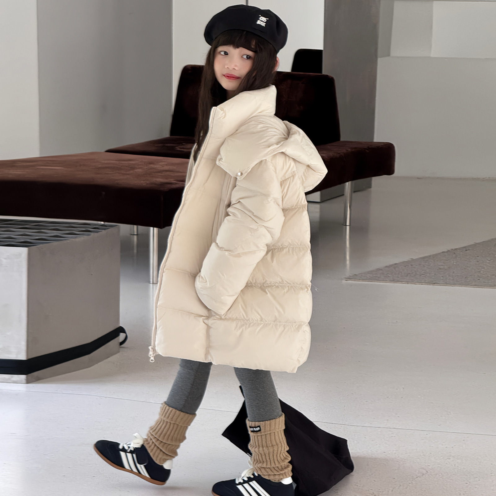 2025年中长款儿童羽绒服儿童