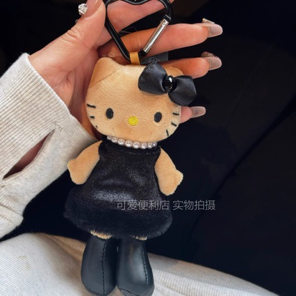 可爱卡通大长腿豹纹黑皮天使制服Kity小尾巴爱心扣毛绒玩具挂件萌
