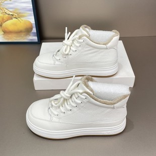 头层牛皮加绒高帮小白鞋秋冬新款保暖平底简约百搭休闲运动女板鞋