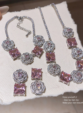 花朵锆石岚赞饰品厂女