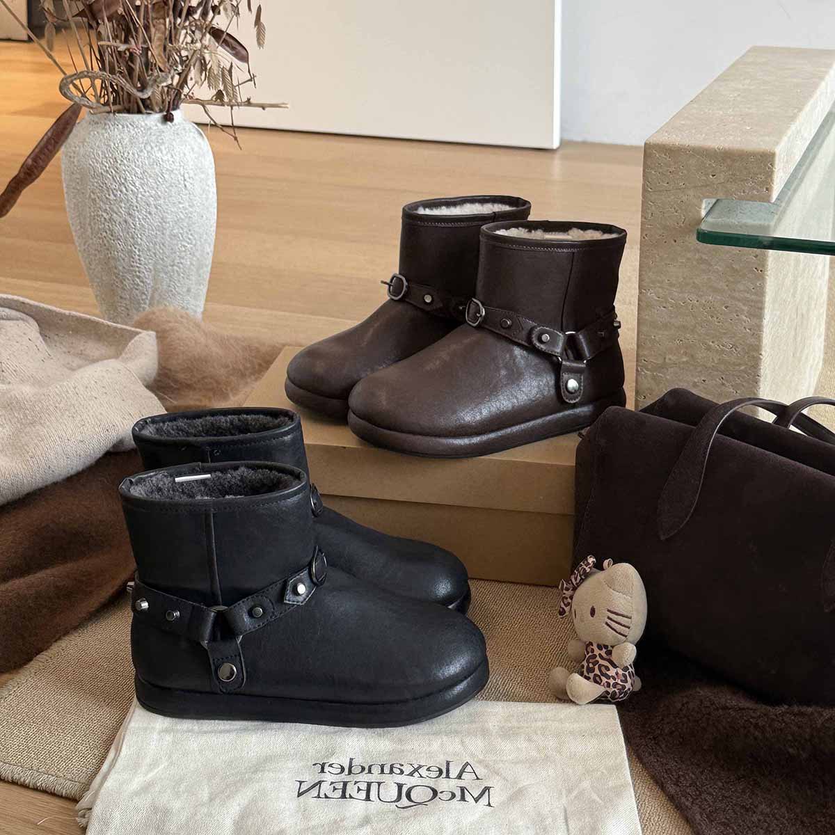 牛皮版大棉鞋防水复古铆钉皮带扣勃肯短靴女新款冬时尚加绒雪地靴
