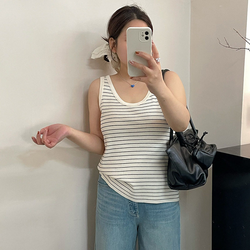 乃粒23710大码女装外穿内搭无袖上衣2026春胖mm百搭针织背心吊带