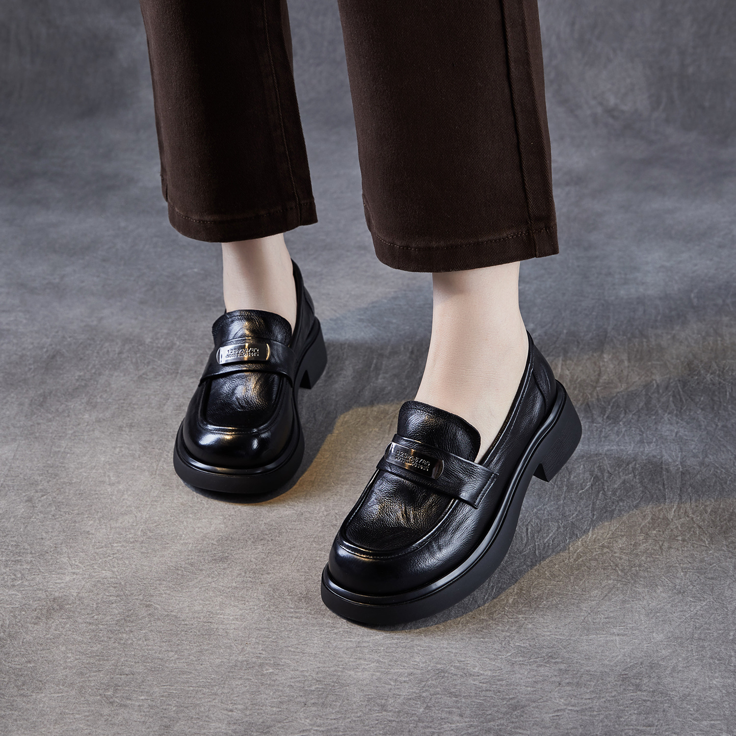 头层牛皮厚底乐福鞋2025秋冬新款加绒软底不累脚真皮时尚小皮鞋女