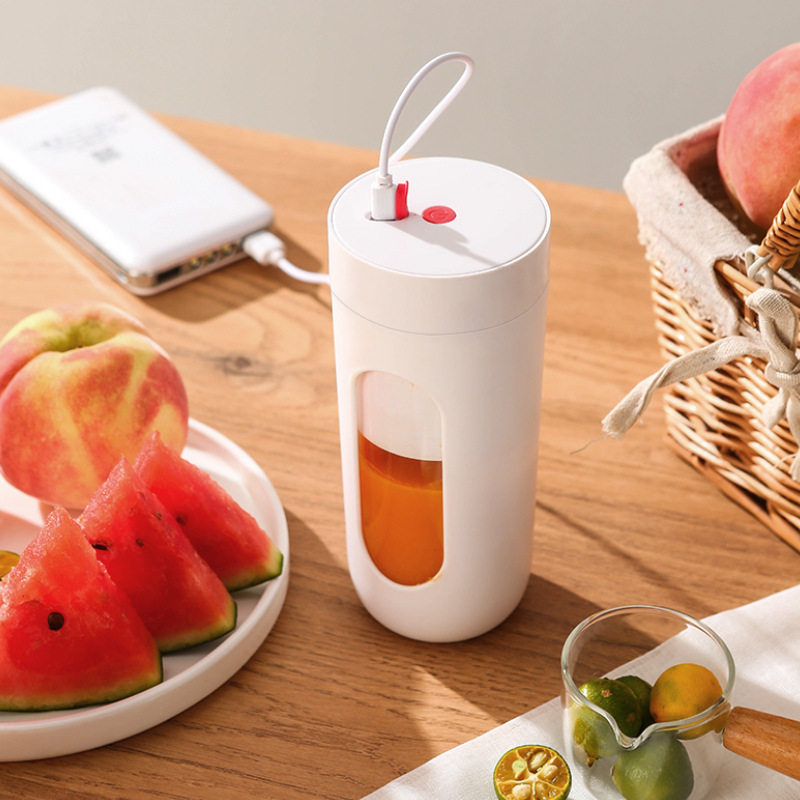 usb充电榨汁杯小型榨汁机