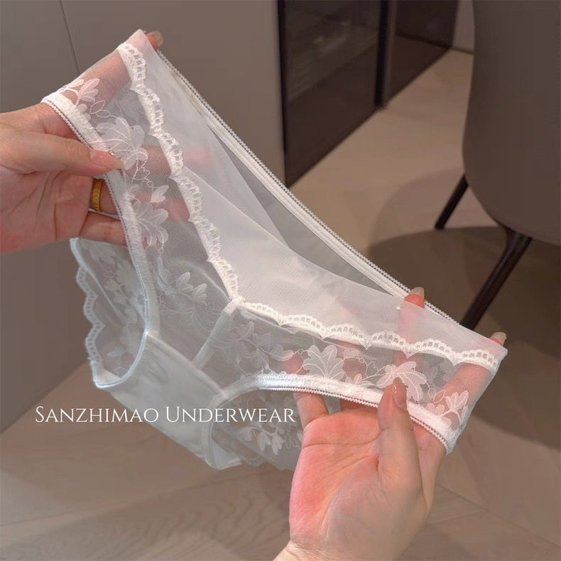 2025新款法式蕾丝纯欲纯色缎面镂空低腰三角内裤女透气棉裆丝缎,女士内衣/男士内衣/家居服,女三角裤,淘宝优惠券,粉丝福利购,淘宝优惠卷