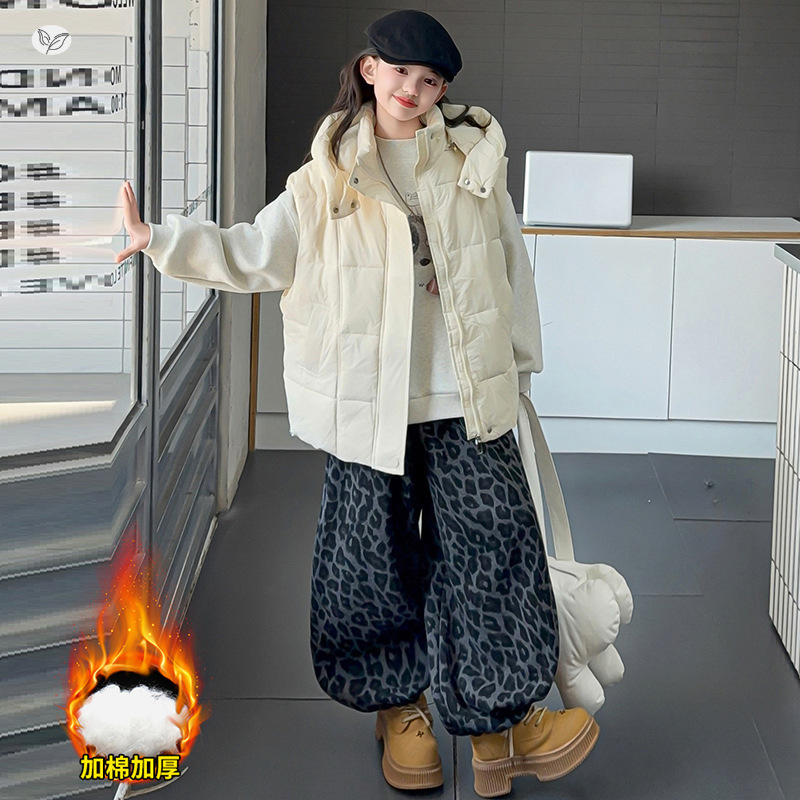 女童秋冬套装2025年新款卡通卫衣棉服马甲豹纹阔腿裤三件套中大童，童装休闲套装，祺儿童装