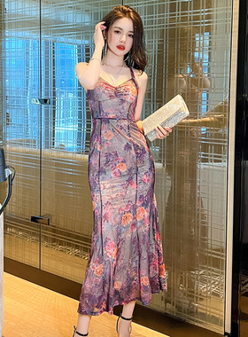 2025夏季新款女装法式性感挂脖露肩修身印花鱼尾长款连衣裙20535
